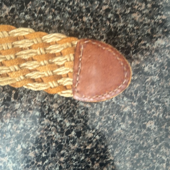 Eddie Bauers women’s belt - Picture 5 of 10